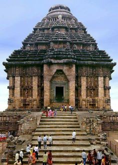 historical places to visit in india